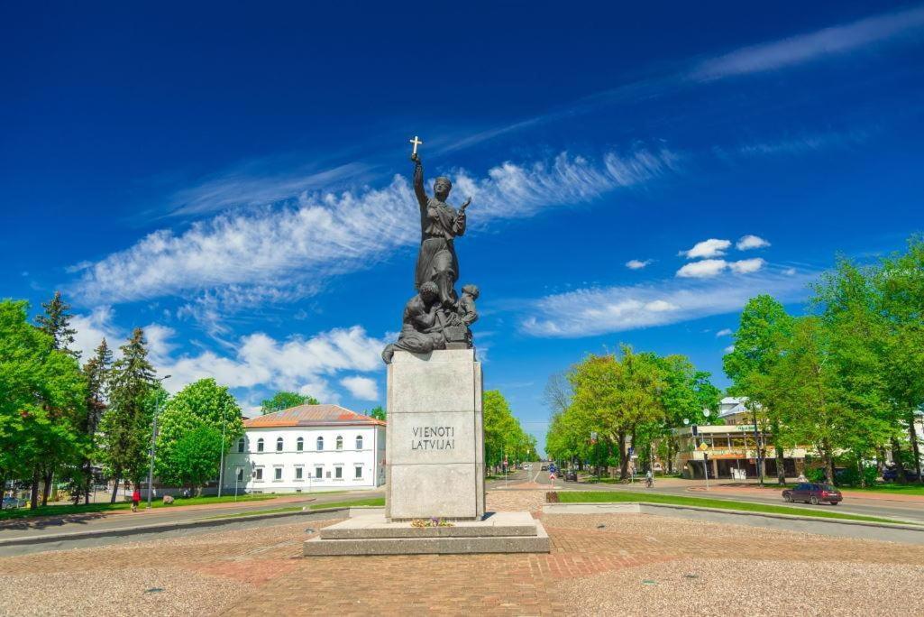 ホテル Latgale Rēzekne エクステリア 写真